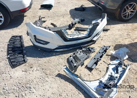 2017 Nissan Rogue Sv z USA, uszkodzony, nr VIN JN8AT2MT5HW398685